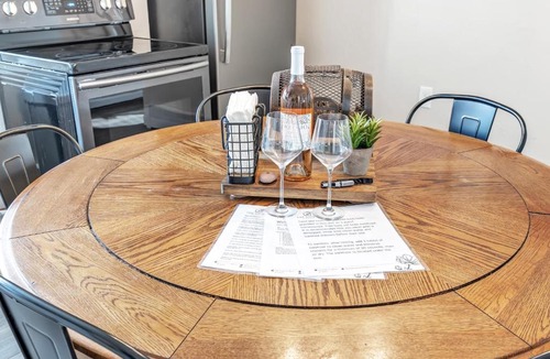 Algoma Apartment | Newly renovated-across the street from Von Stiehl!