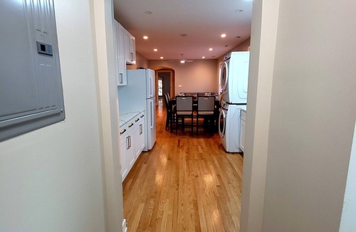 Calumet Heights Apartment | Nice 4-bedroom apartment near everything