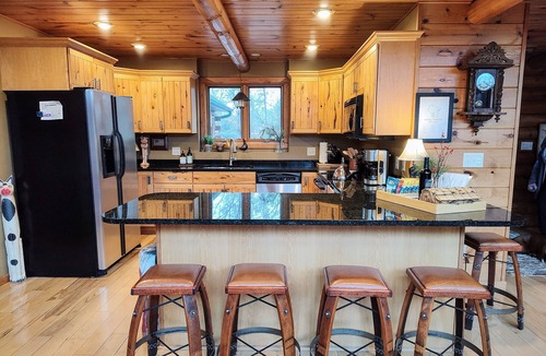 Mauston Cabin | Northwoods retreat: walking distance to the Castle Rock Lake.