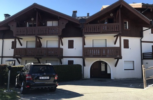 Praz-sur-Arly House | On the outskirts of Megève, 2 1/2 rooms 45M2, sleeps 4 with garden/terrace