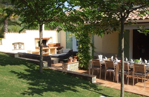 Sanary-sur-Mer House | Only 250m from the sea, villa with air-conditioning and private, heated pool