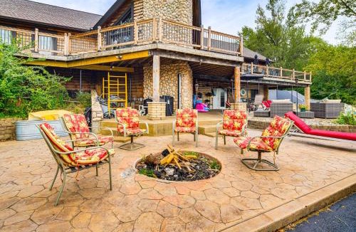 Ottawa House | Ottawa Cabin: Hot Tub, Wraparound Deck, Games