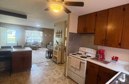 Hoopeston Apartment | Peaceful Retreat A little piece of home