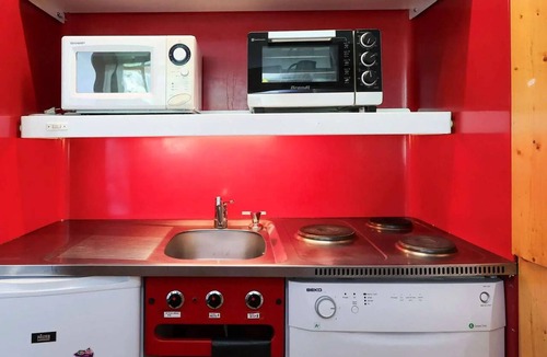 Arc-1800 Apartment | Pierra Menta Residence - Studio 5 people close to the slopes and shops in the village of Charvet in Arc 1800