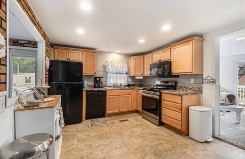 Smyrna House | Pine Lake Cottage Cedar Springs, MI