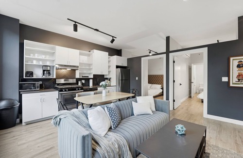 The Loop Hotel | Plymouth Collection: Top Floor w/Rooftop & Lobby