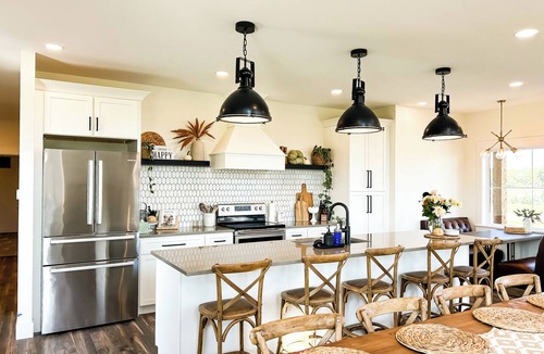 Sperry House | Porches & Pines Barndominium - A Country Retreat Among the Christmas Trees
