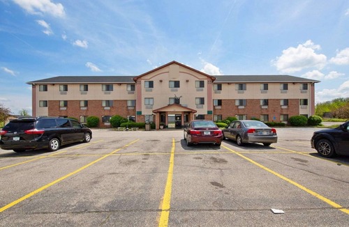 Portage Apartment | Portage|Suite - Two Double