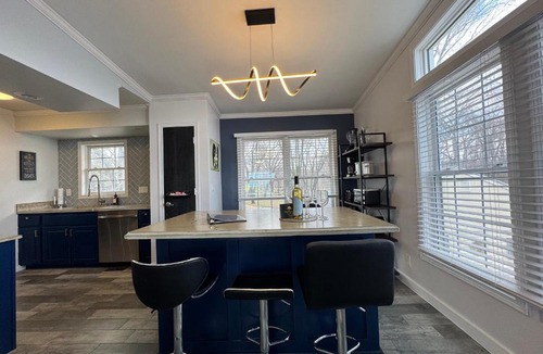 Lynn Center House | Private Riverfront Escape with Hot Tub, Fire Pit & Wildlife Views