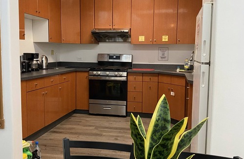 Bridgeport Apartment | Private Room Healthcare Pros Welcome 15 Min to Downtown