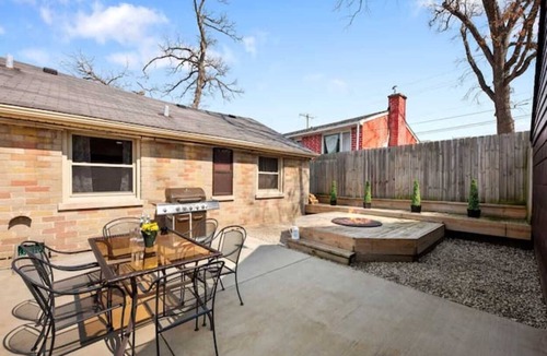 Lisle House | PROMO 15% MONTHLY DISCOUNT! Cozy House, Close to Benedictine & North Central