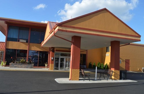 Schiller Park Hotel | Quality Inn O'Hare Airport