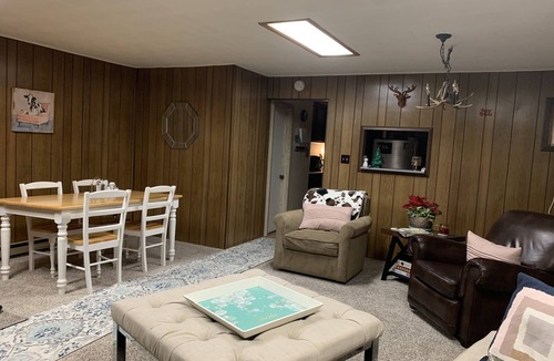 Salem Lakes House | Quiet Lakefront Oasiswith hot tub and boat rental