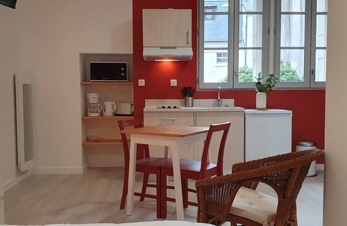 Bourgueil Apartment | Quiet studio in Bourgueil