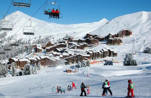 Belle Plagne Apartment | Résidence Callisto - Appartement tout confort · Skis aux pieds · Vue pistes · Balcon MAE-3570