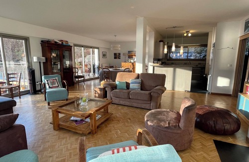 Bredannaz House | Rare lakefront property for rent with private beach