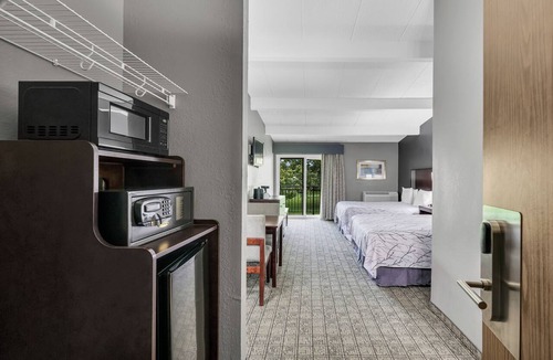 Urbana Hotel | Red Lion Inn & Suites Urbana