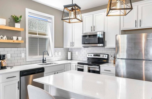Ottawa Condo | Rent all four condo units as one | Mariner's Landing