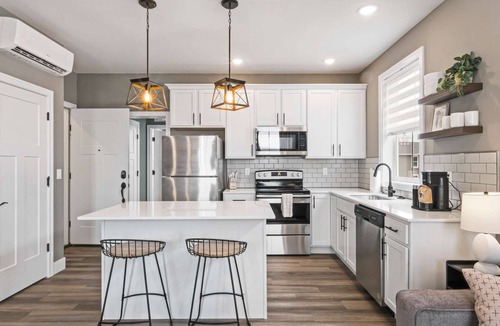 Ottawa Condo | Rent all four condo units as one