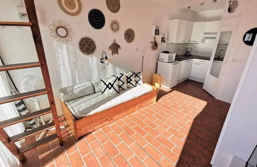 Port Leucate Apartment | Residence Maisons De La Mer 1 - Beautiful renovated studio for two people at seafront in Port Leucate. Ref: 1MM1 91