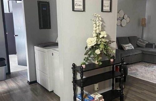 Hoopeston Apartment | Restful Retreat -A little piece of home