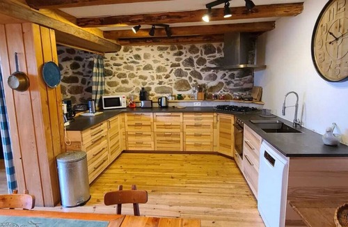 Fontcouverte-la-Toussuire Ski Chalet | Restored 18th century chalet, calm and conviviality 5 km from the resorts
