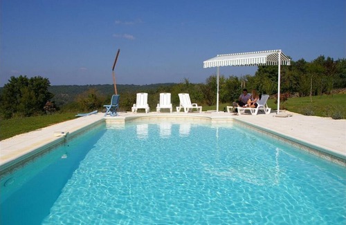 Saint-Amand-de-Coly Cottage | Restored farmhouse from the 17th century with swimming pool and beautiful views