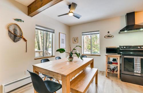 Higgins Lake House | Roscommon Chalet w/Hot Tub Near Higgins Lake!