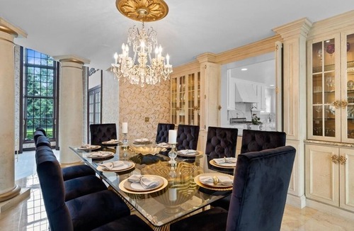 St. Charles House | Royal Mansion and gorgeous Venue on the Fox River