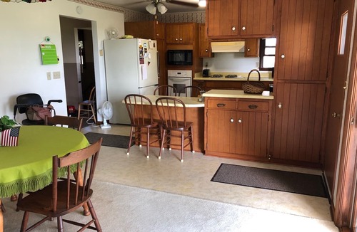 Oakdale House | Rural Acreage, entire house, 20 min. to Iowa City, w/long-term options