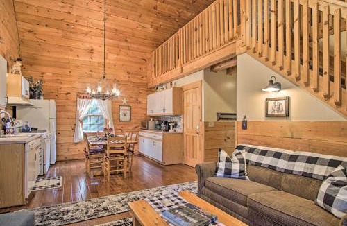 Oceana County House | Rustic Rothbury Cabin w/Resort Amenity Access!