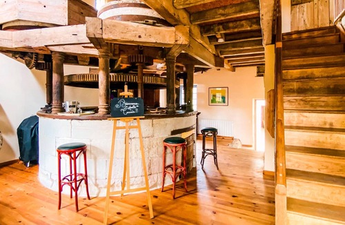 Bourgueil House | Rustic traditional cottage with historical charm