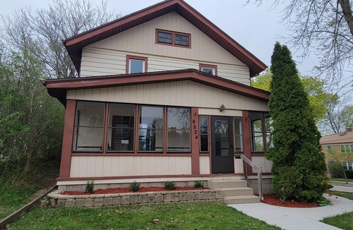 Wauwatosa House | Safe location lively Wauwatosa and within 10 min of what Milwaukee has to offer.