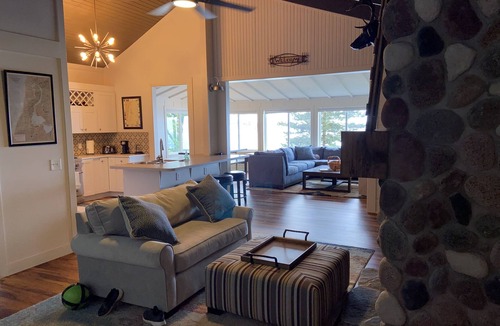 Douglas Cottage | Saugatuck Family Beach Cottage and Cabana