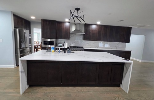 Streamwood House | Serene 2-bedroom house Close to Schaumburg Area