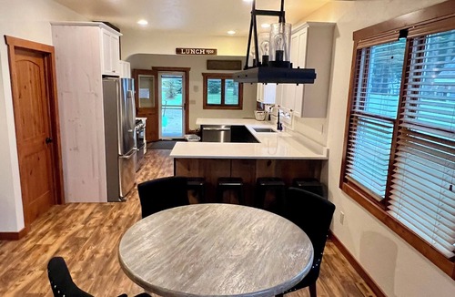 Shawano House | Serene 3-bedroom house with dock and boat slip on Washington Lake in Shawano
