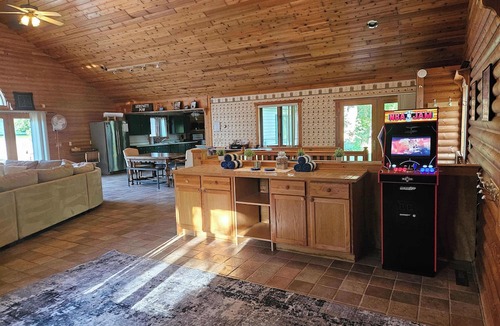 Bessemer House | Serenity POW! *New Outside Hot Tub* 3 Private Acres!