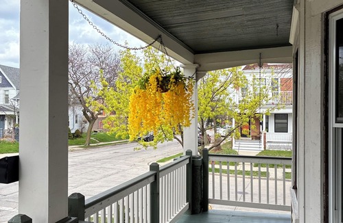 Riverwest Apartment | Silver Swan in Riverwest!