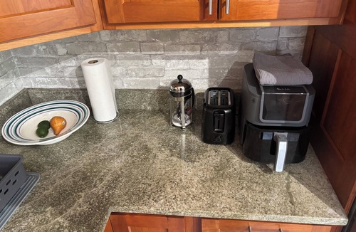 Skokie House | Skokie Gem: Walk to Train, I-94 Access & Pet-Friendly