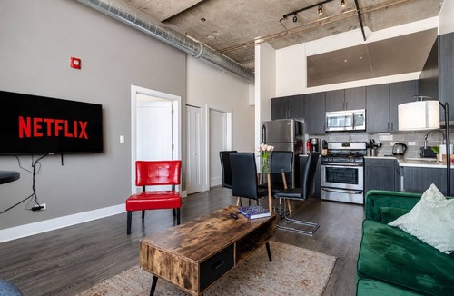 Prairie District Hotel | Skyline 2BR 2BA in South Loop Near Museums & McCormick Place