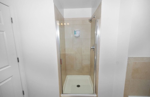 Printers Row Hotel | Skyline Luxury 19th Floor Retreat Near Grant Park