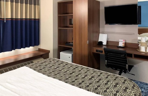 Fond du Lac Hotel | Sleep Inn & Suites Fond du Lac