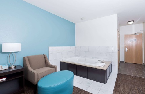 Washington Hotel | Sleep Inn & Suites Washington near Peoria
