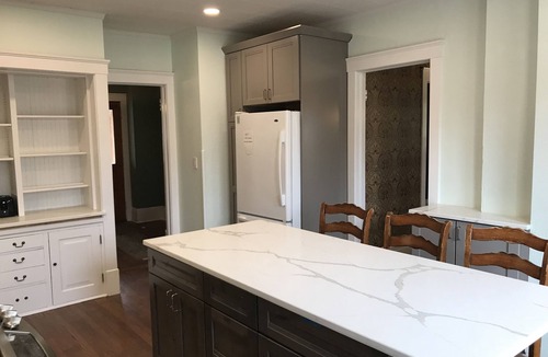 Lake Geneva House | Sleeps 20! DOWNTOWN LAKE GENEVA Fully Licensed 4 Bedrm House & 2 Bedrm Cottage