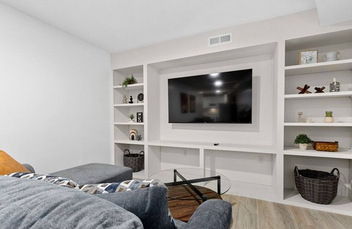 Orange Prairie Apartment | Slice of the Good Life - Concord A7