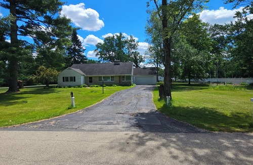 Crivitz House | Snowmobile Sanctuary in the Charming Village of Crivitz