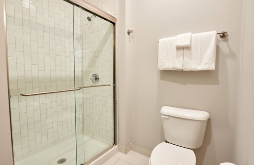 Downtown Detroit Apartment | Sonder The Randolph | Superior One-Bedroom Apartment