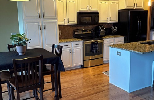 Council Bluffs House | Spacious 4-bedroom house in Council Bluffs with AC, 4 miles from downtown Omaha