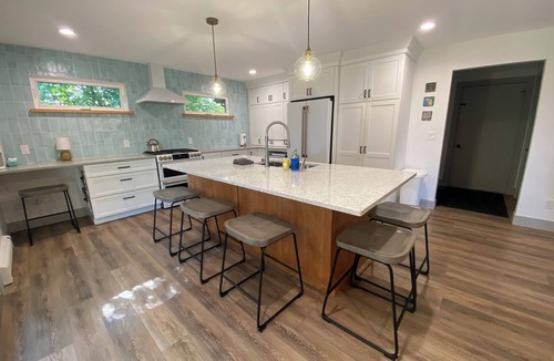 Elk Rapids House | Spacious 5-bedroom house just outside the Village of Elk Rapids with AC, WiFi