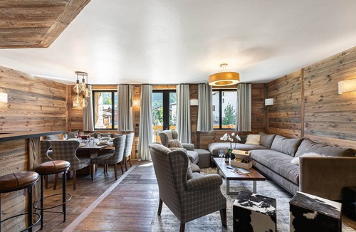 Val-d'Isere Apartment | Spacious 5-Room Apartment for 8 with Fireplace and Parking in Val d'Isère